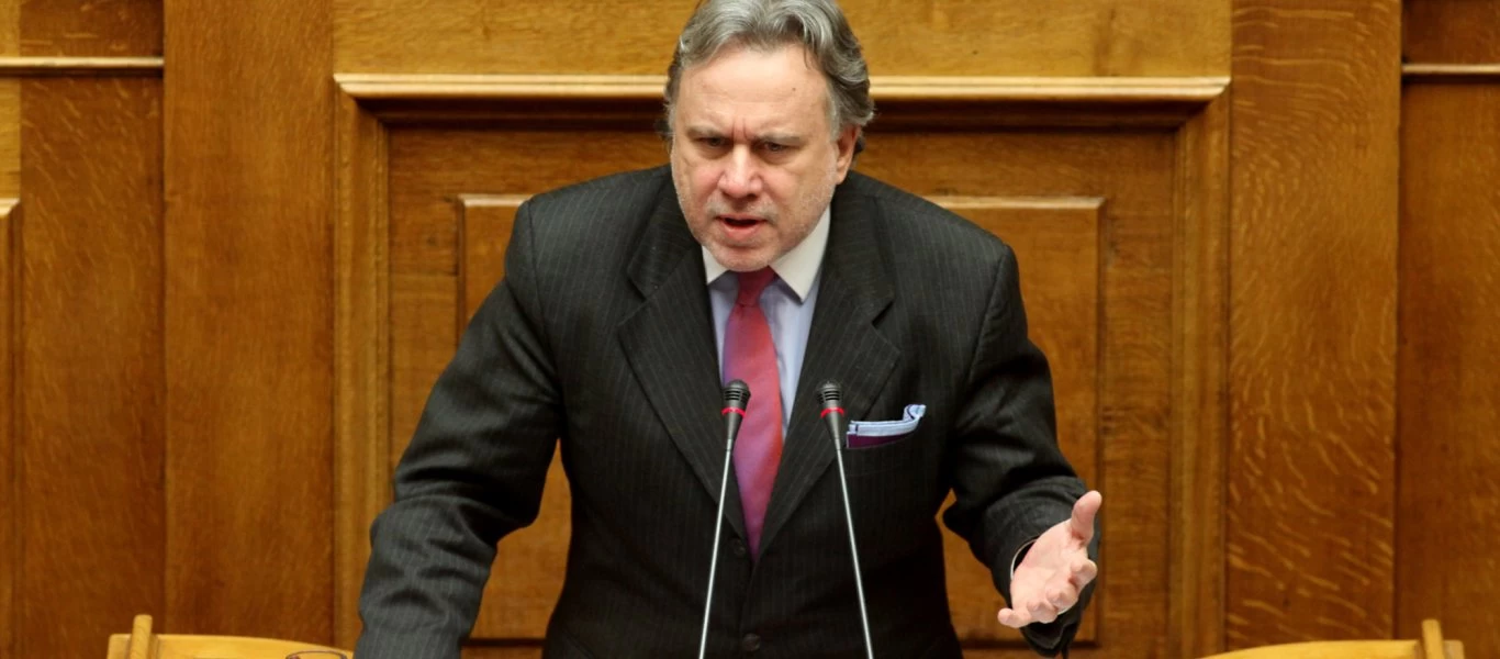 Η πρώτη δημοσίευση του Γ.Κατρούγκαλου μετά το ατύχημα και ο... Τσώρτσιλ - «Δε τον άκουσα»